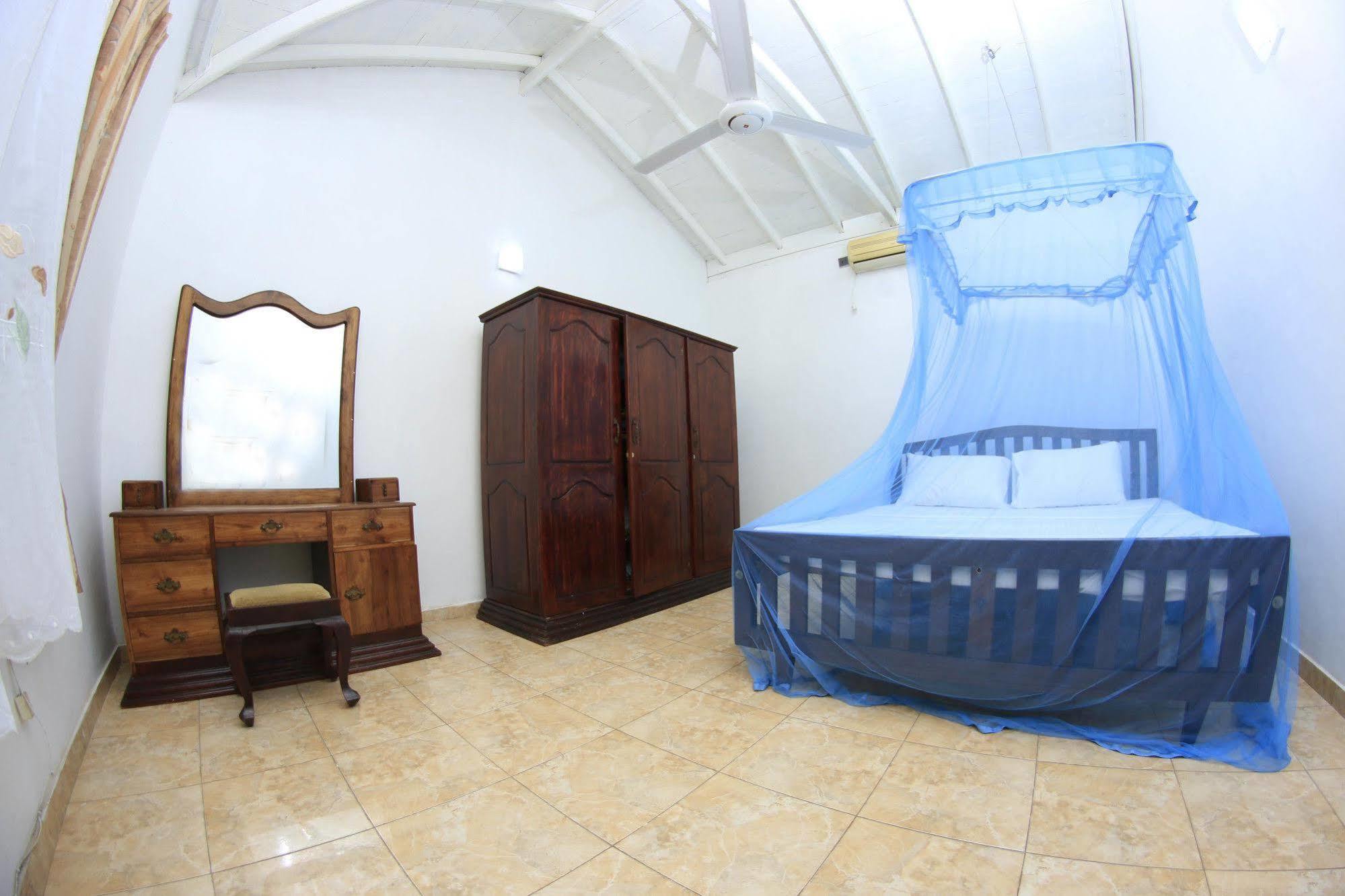 White Villa Уелигама Екстериор снимка